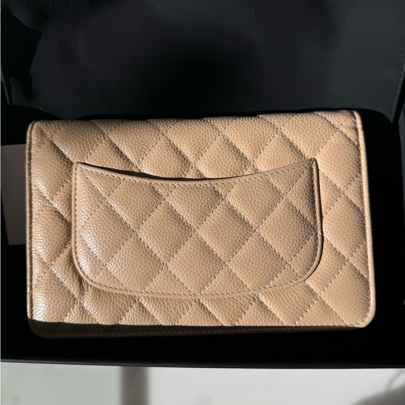 Brand new 2022 authentic Chanel classic beige caviar quilted woc wallet on chain - Picture 2 of 8